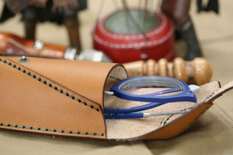 Handmade Camel Brown & Green Stitch Eyeglasses Case - Image 4